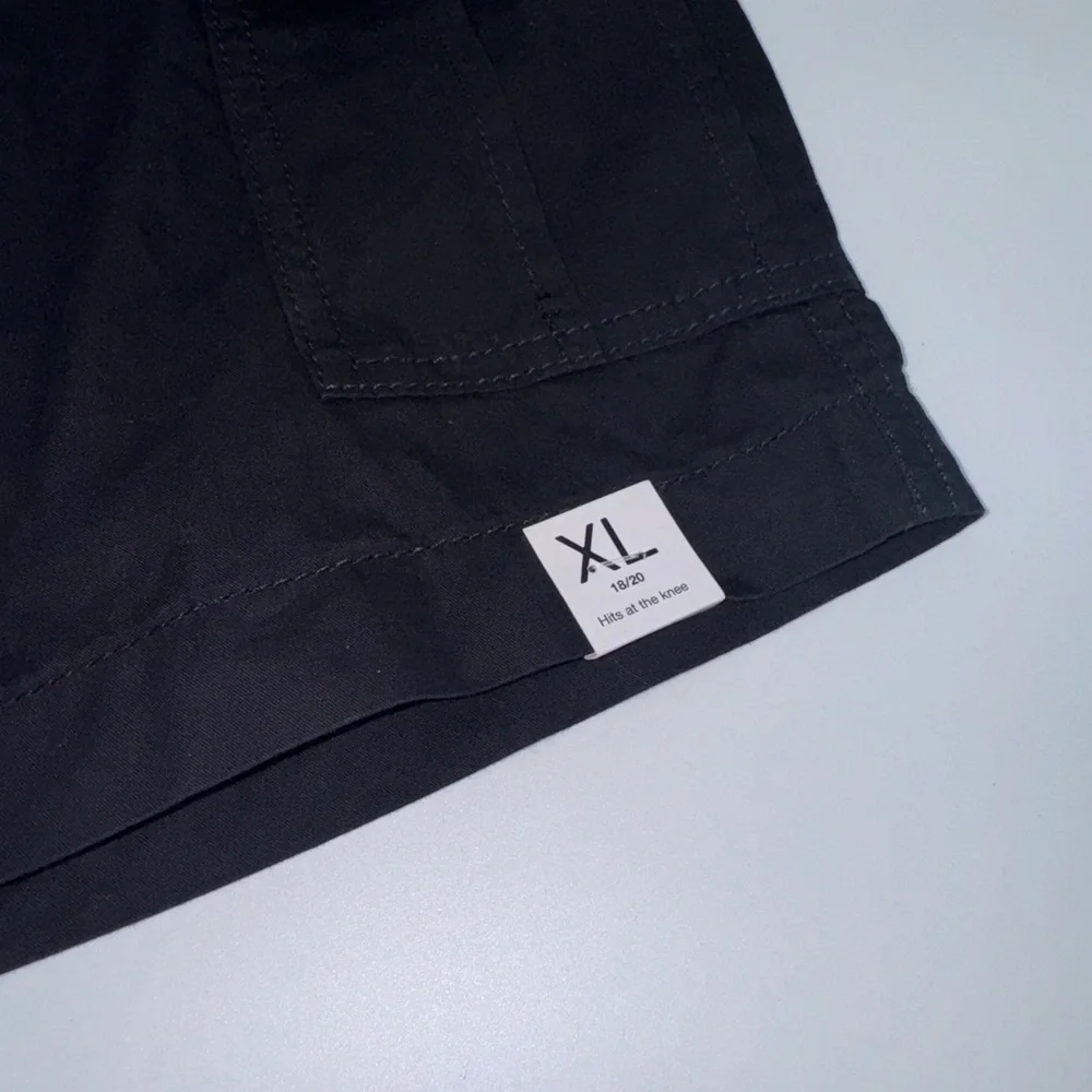 NEW Sonoma black pull on cargo shorts